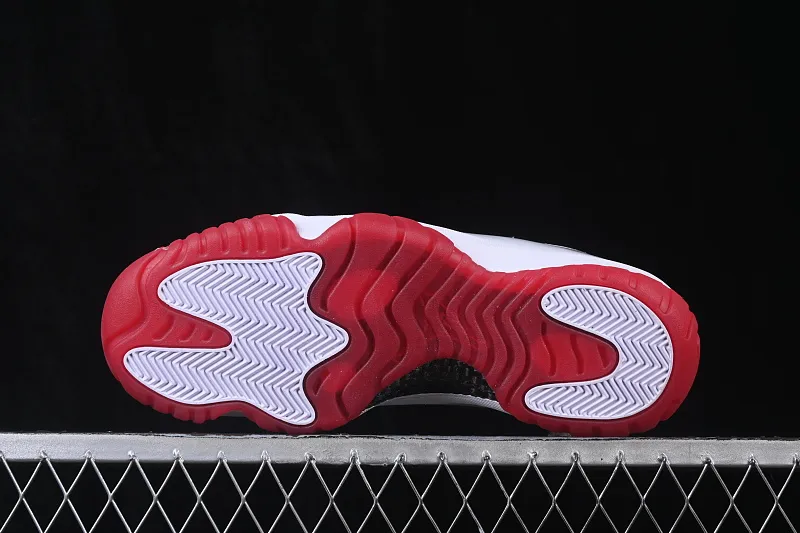 All categories Air Jordan Jordan series basketball shoes Air Jordan 11 Air Jordan 11 Retro AJ11 Joe 11 patent leather white and red CT8012-160